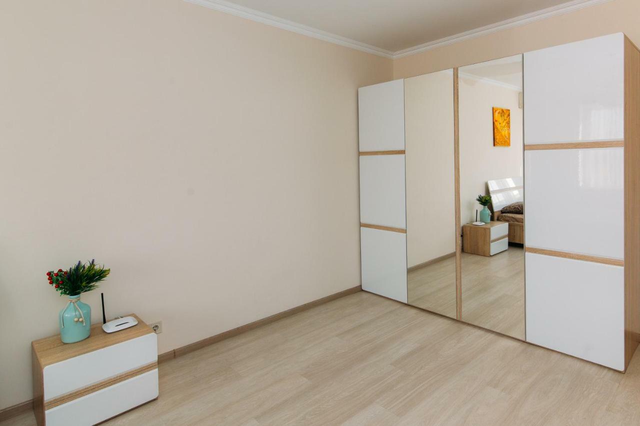 Luxury Studio Apart-Hotel In Centre 2 Room Sumy Eksteriør bilde